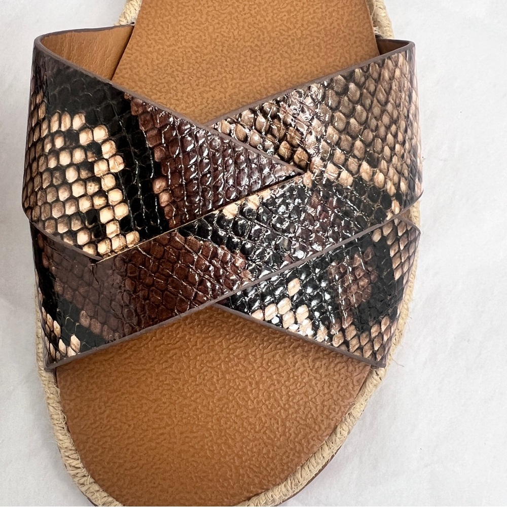 Nordstrom rack sandal women size 9 snake print
